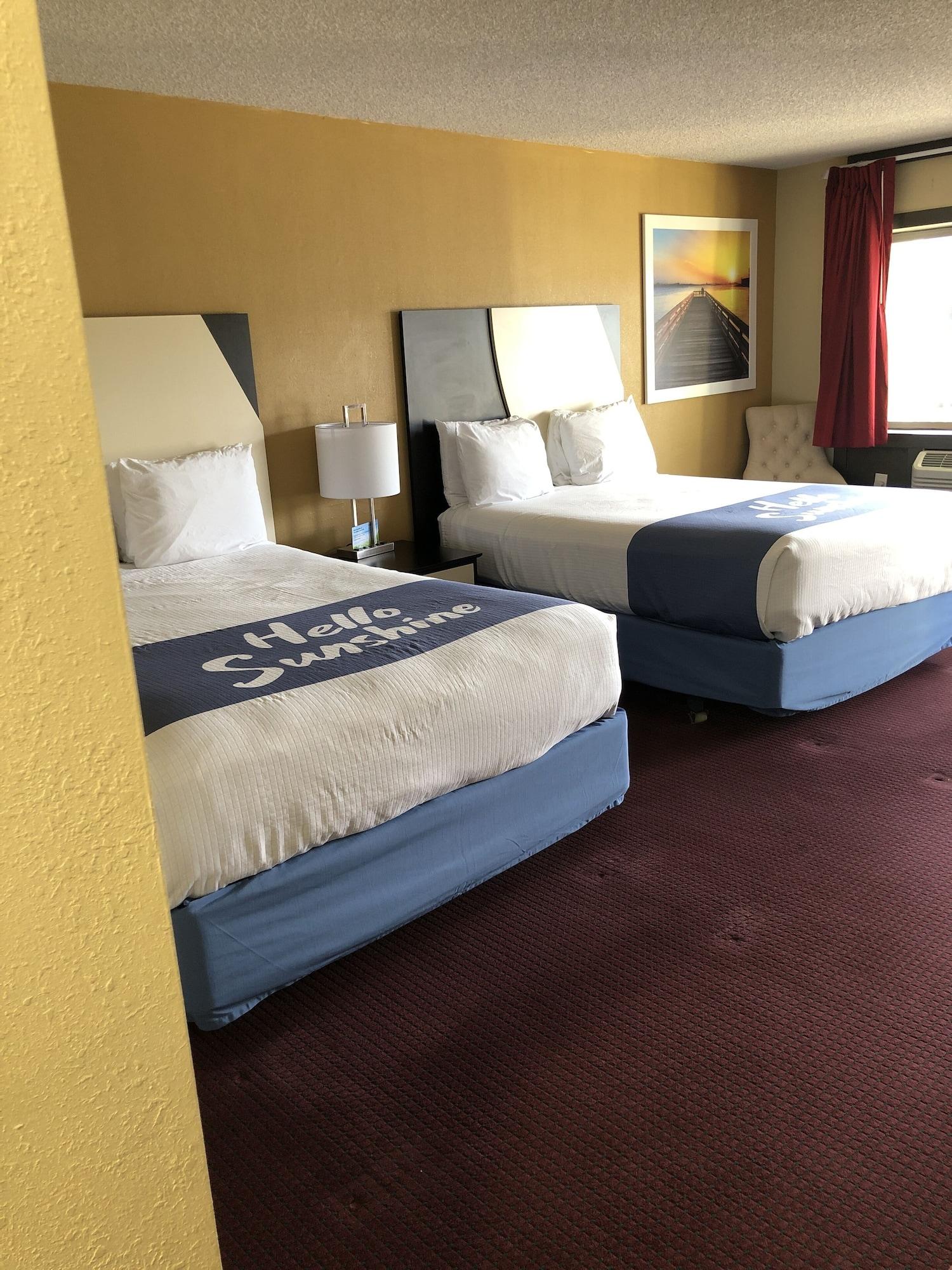 Days Inn By Wyndham Bend Exterior photo